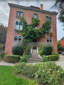 Foto Villa unifamiliare in Via Lazzaro Mocenigo, Venezia Lido di Venezia