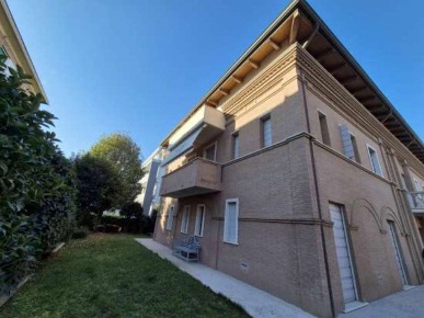 Foto Appartamento in Via Nazario Sauro 7, Reggio nell'Emilia Gardenia