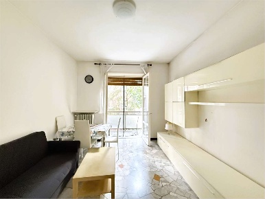 Foto Appartamento in Via Primaticcio 182, Milano Bande Nere di 75 m²