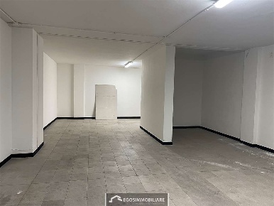 Foto Capannone industriale a Desenzano del Garda di 440 m² con 1 locali