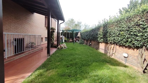 casa indipendente in vendita a Santa Maria a Monte in zona Montecalvoli