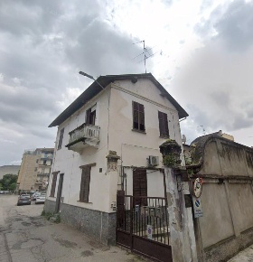 Foto Appartamento a Vigevano Semicentro di 81 m² con 4 locali in vendita