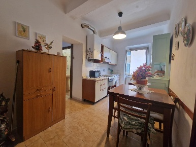 Foto Appartamento a Carrara Centro di 50 m² con 3 locali in vendita