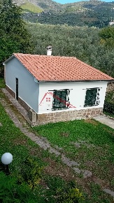 Foto Casa indipendente a Calci Centro di 85 m² con 3 locali in vendita