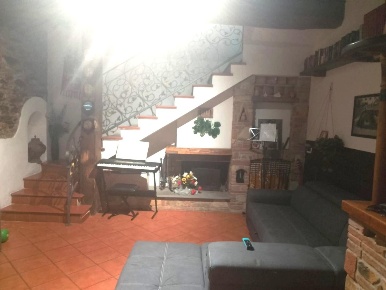 Foto Casa indipendente a San Giuliano Terme San Giuliano Terme Paese