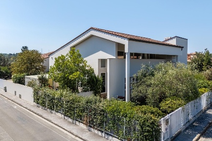 Foto Villa unifamiliare a Ponsacco Centro di 623 m² con 14 locali