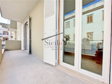 Foto Appartamento in -, Scicli Centro di 97 m² con 5 locali in vendita