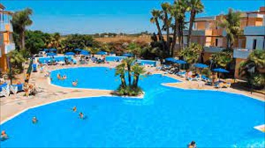 Foto Multiproprietà in https://www.google.com/maps/place//data=!4m2!3m1!1,