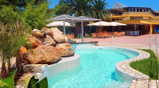 Foto Multiproprietà in https://www.google.com/maps/place//data=!4m2!3m1!1,