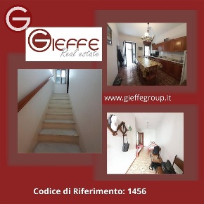 Foto Casa indipendente a Cittanova di 92 m² con 3 locali in vendita