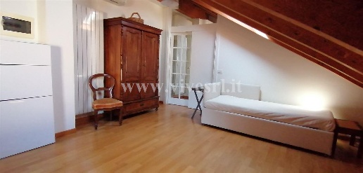 Foto Mansarde in Via Nino Bixio, Milano Porta Venezia di 50 m² con 2 locali
