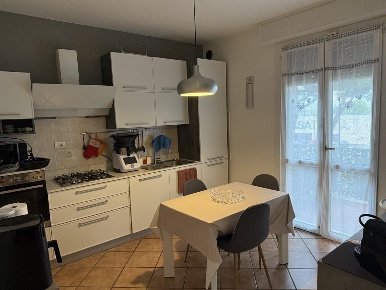 Foto Appartamento a Ravenna di 107 m² con 4 locali in vendita