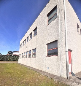 Foto Capannone industriale a Gornate Olona di 800 m² con 10 locali