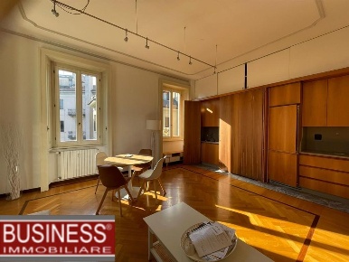 Foto Appartamento in via Giacomo Leopardi, Milano Vincenzo Monti di 100 m²
