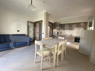 Foto Appartamento in Via Mamurra 45, Formia Centro di 92 m² con 3 locali