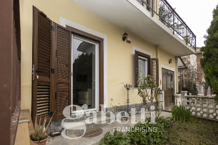 Foto Casa indipendente in Via Pier Capponi 1, Moncalieri Nasi di 297 m²