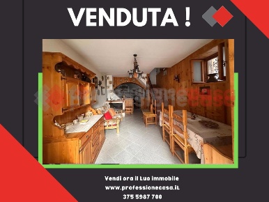 Foto Casa indipendente in Via Sr 83 1, Villetta Barrea di 60 m² in vendita