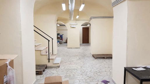 Foto Negozio in Rimini, Napoli Vasto di 200 m² con 5 locali in vendita