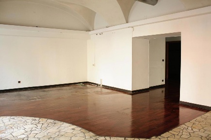 Foto Negozio in Via Gramsci 21, Monterotondo Centro Storico di 120 m²
