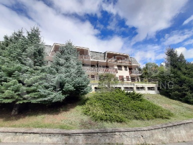 Foto Appartamento in Via Triplex 6, Sauze d'Oulx di 70 m² con 3 locali