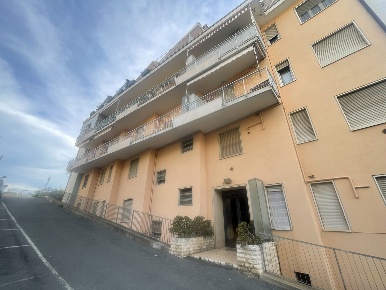 Foto Appartamento in Via la Marmora 311, Sanremo San Martino - Villetta