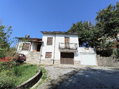 Foto Villa singola in I maggio, Alto Reno Terme Porretta Terme di 180 m²