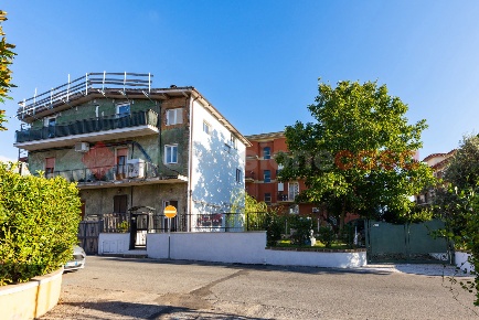 Foto Appartamento in Leonardo Da Vinci, Castel Gandolfo Pavona di 120 m²