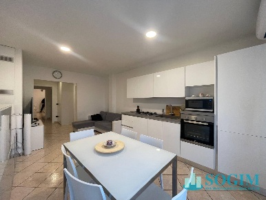 Foto Appartamento in viale assunta, Cernusco sul Naviglio Centro di 65 m²