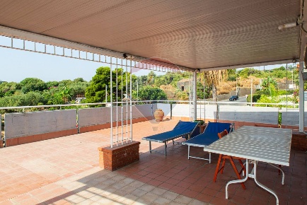 Foto Appartamento in via acicastello, Aci Castello di 110 m² con 3 locali