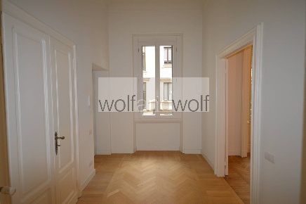 Foto Appartamento in Via VIncenzo Monti, Milano di 127 m² con 4 locali