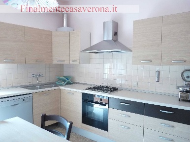 Foto Appartamento in VIA   Beltrame, Verona Veronetta di 135 m² in affitto