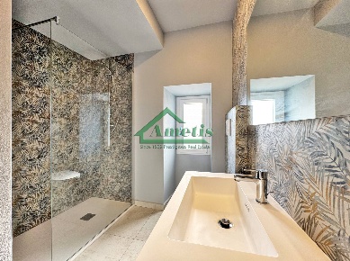 Foto Appartamento in Borgo Foce, Imperia Porto Maurizio di 94 m² in vendita