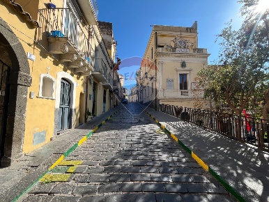 Foto Casa indipendente in Piazza Umberto I, Motta Sant'Anastasia di 94 m²