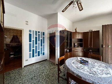 Foto Appartamento in Via Mentana, Rodi Garganico di 114 m² con 5 locali