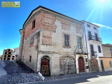 Foto Casa indipendente in VIA GIACOMO MATTEOTTI, Nereto Centro di 222 m²