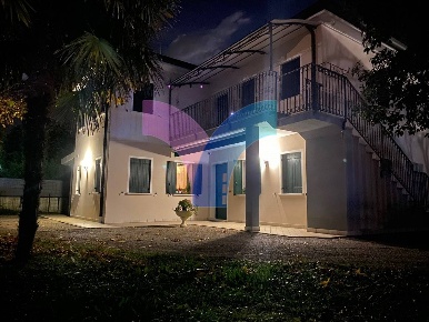 Foto Casa indipendente in via cucca, San Biagio di Callalta di 320 m²