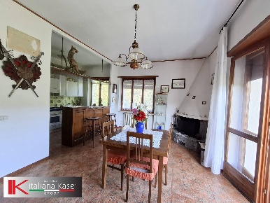 Foto Villa bifamiliare in Strada Val Pairone, Gassino Torinese di 220 m²
