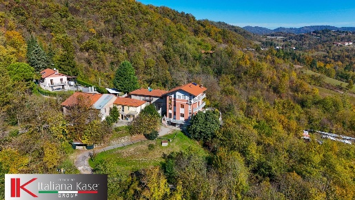Foto Villa bifamiliare in Strada Val Pairone, Gassino Torinese di 220 m²