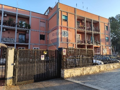 Foto Appartamento in Viale Papa Giovanni Xxiii, Bari Poggiofranco di 121 m²