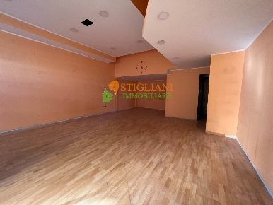 Foto Locale commerciale in trav. via XXIV Maggio, Campobasso di 60 m²