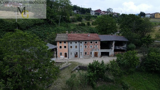 Foto Rustico a Vestenanova di 200 m² con 7 locali in vendita