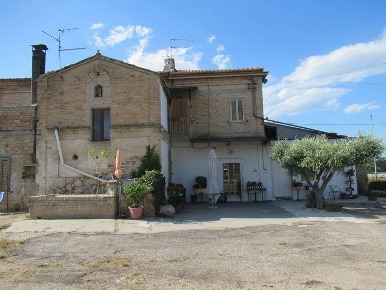 Foto Appartamento in VIA CAVATICCHIO, Spoltore di 144 m² con 5 locali