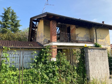 Foto Casale in via Cesare Battisti 24, Tornaco Centro di 120 m² in vendita
