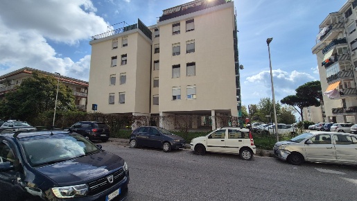 Foto Appartamento in via Gino Severini, Pozzuoli Monterusciello di 100 m²