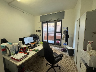 Foto Negozio in via Francesco Guicciardini, Fonte Nuova Tor Lupara di 31 m²