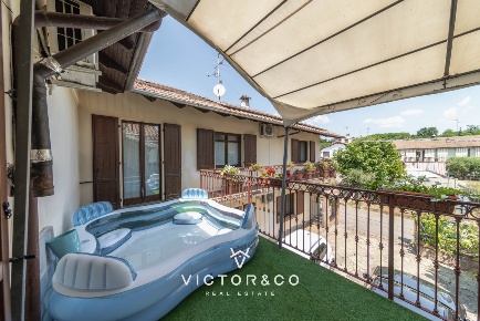 Foto Villa bifamiliare in Via Marconi snc, Briona Centro di 300 m²