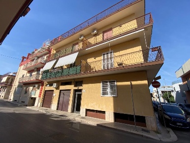 Foto Appartamento in Via Giovanni Verga 8, Modugno di 80 m² con 2 locali