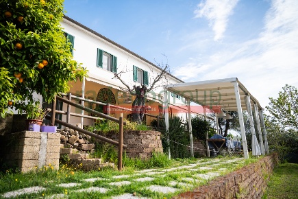 Foto Villa bifamiliare in Via Parrana San Martino 153, Collesalvetti