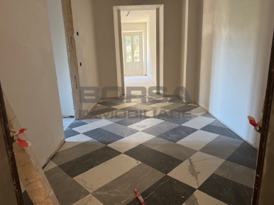 Foto Appartamento in Via Ombrosa 8, Livorno Ardenza di 104 m² con 10 locali