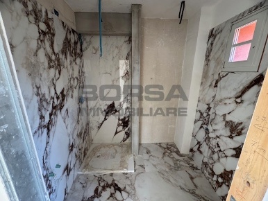 Foto Appartamento in Via Ombrosa 8, Livorno Ardenza di 150 m² con 6 locali